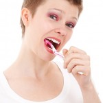 歯のホワイトニングは簡単？歯磨き粉は効果ある？おすすめは？